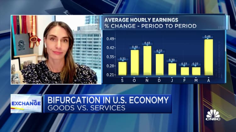 Screenshot of a newscaster explaining a graph