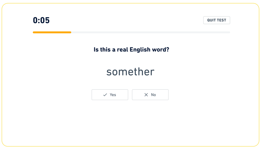 Duolingo intenta engañarte dándote palabras que parecen y suenan como palabras reales.La imagen dice "¿Es este un mundo inglés real?" y la palabra que se muestra es "S-o-m-e-t-h-e-r"